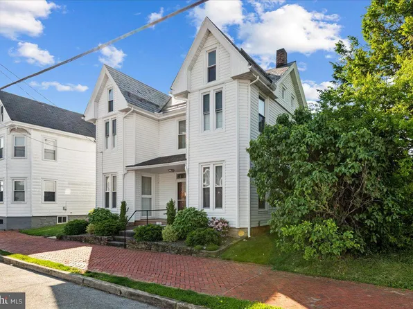 13 W Water St, Smithsburg, MD 21783