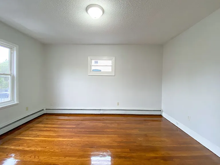 450 Barbour St — Photo 19
