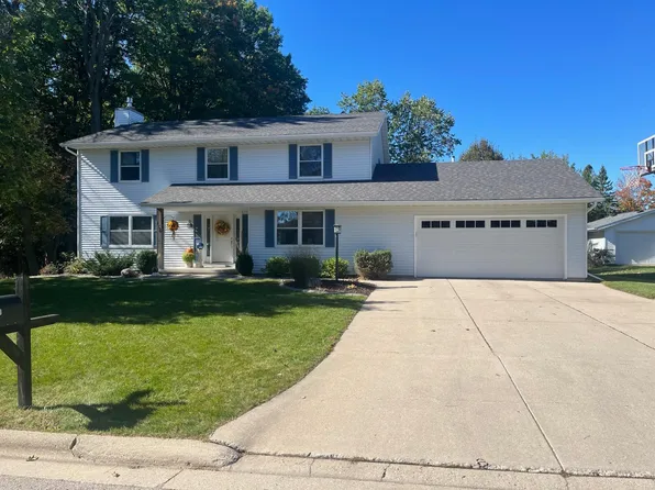 154 Sunrise Ct, Oconto Falls, WI 54154