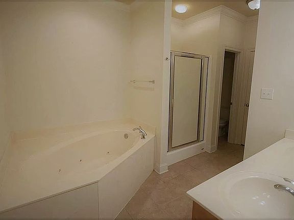 5th image of 3141 Mallard Point Dr SE