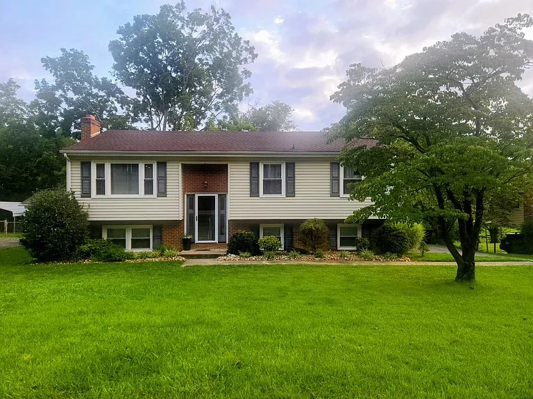 5329 Cave Spring Ln — Photo 1