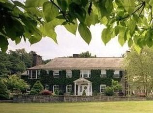87 Chestnut Hill Rd, Woodstock, NY 12498
