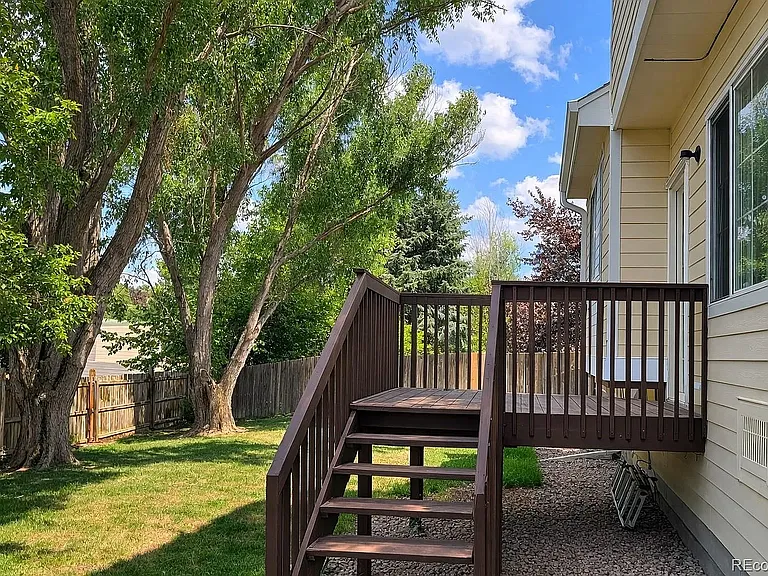 18765 E Crestridge Dr — Photo 3