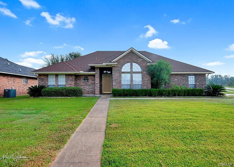 1st image of 2100 Starling Dr