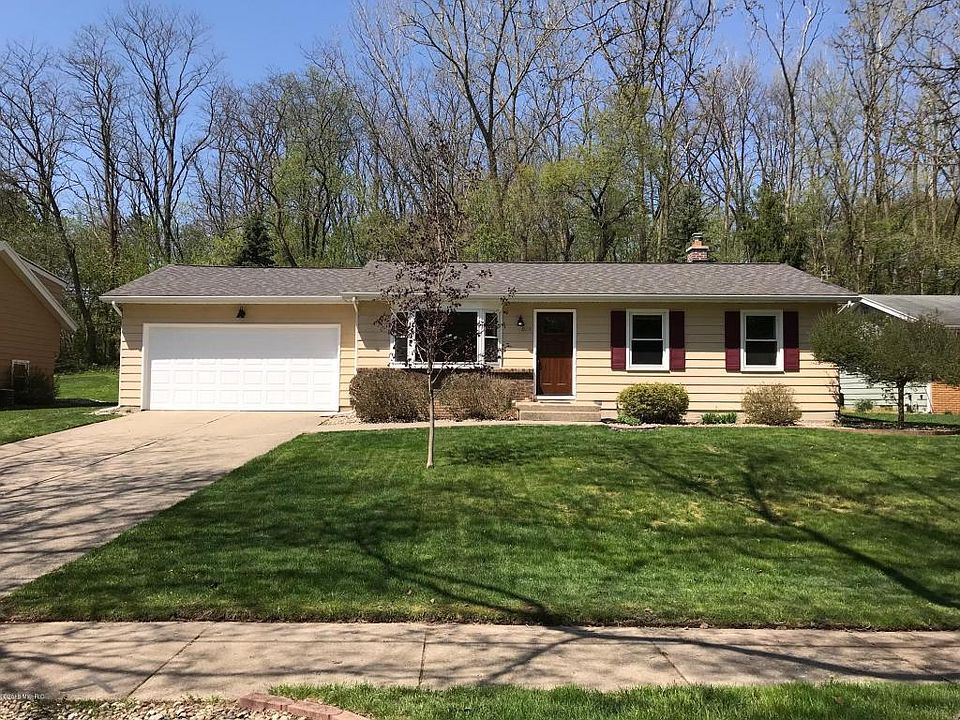 1st image of 529 Nordberg Ave NW