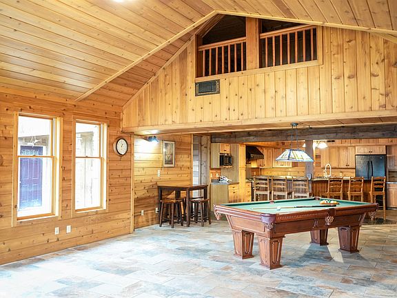 2nd image of 51181 Green Island Rd