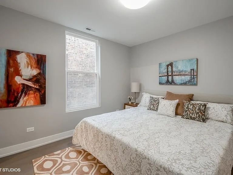 4941 S Champlain Ave #3 — Photo 5