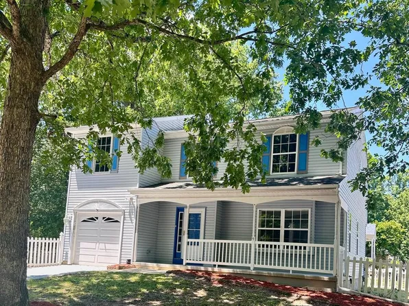 11 Hancock Ln, Berlin, NJ 08009