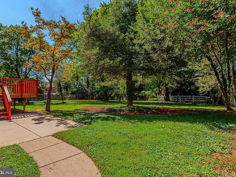 9902 Belhaven Rd — Photo 28