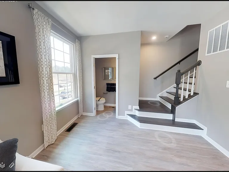 1226 Lizer Rd — Photo 2