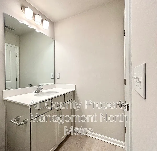 3518 Hidden Valley Cir — Photo 13