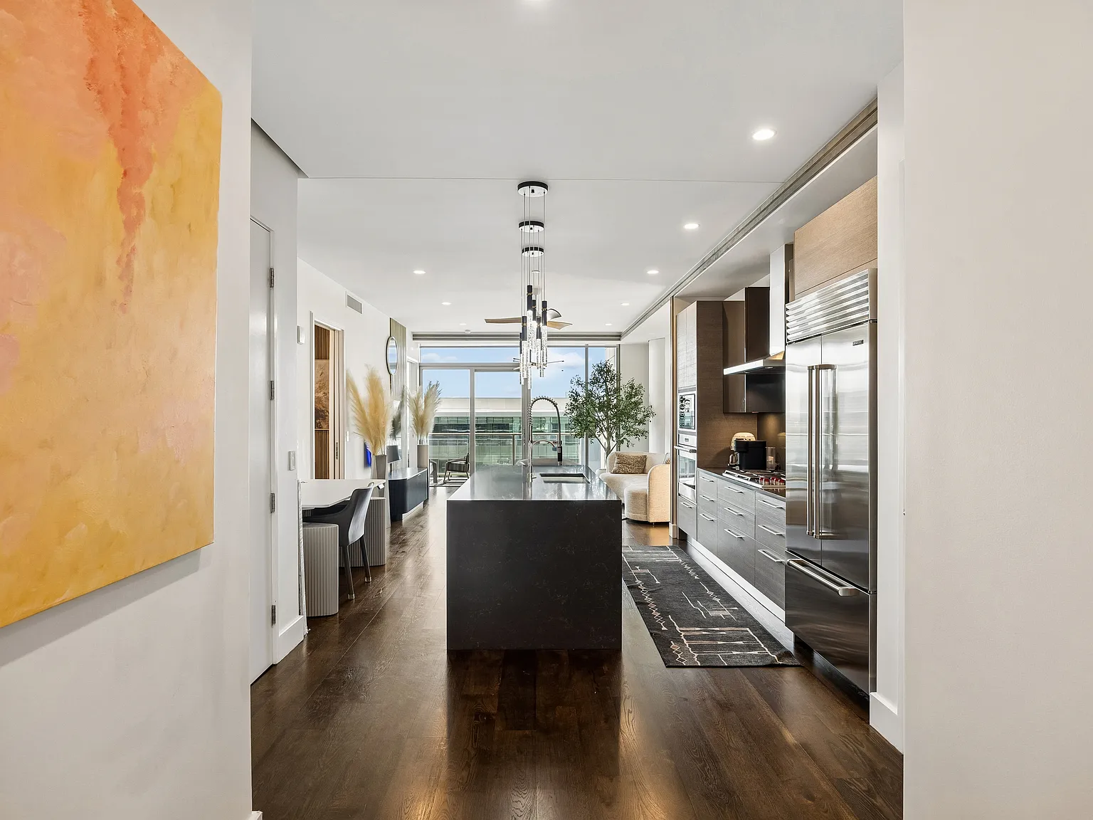 1 bed, 1018 sqft, $4,950 — Photo 3