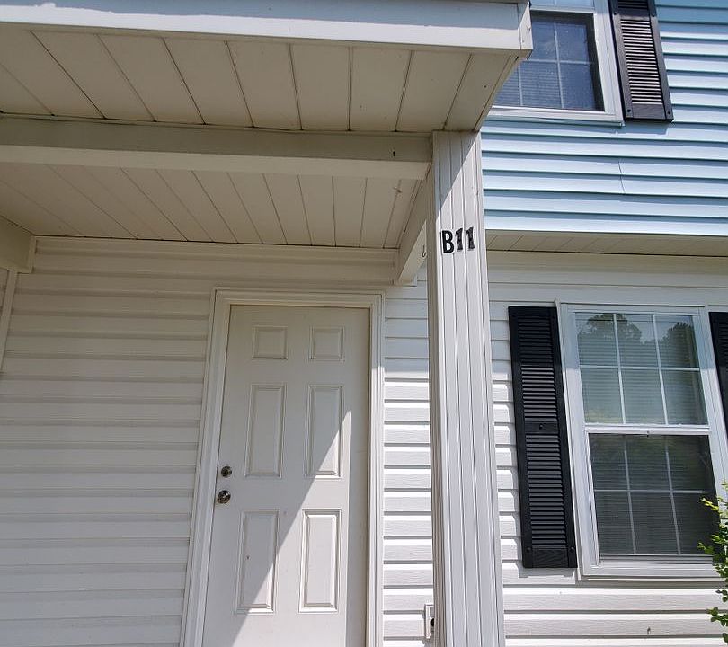 1st image of 612 E Campus Dr #31722E881