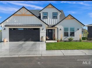 11784 W Sailing Hawk Dr, Star, ID 83669