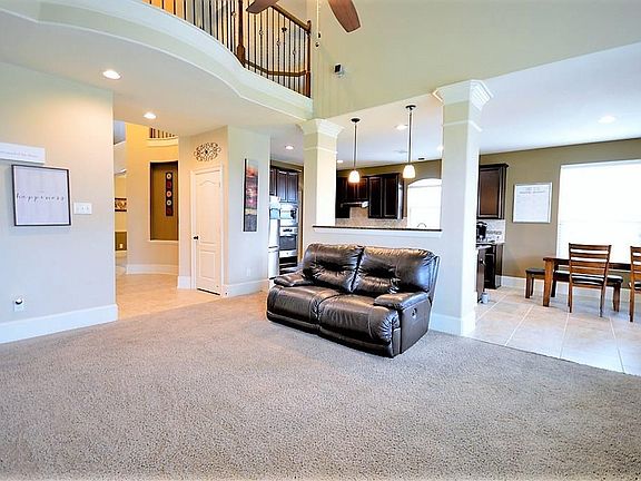5th image of 12639 Jamestown Crossing Ln