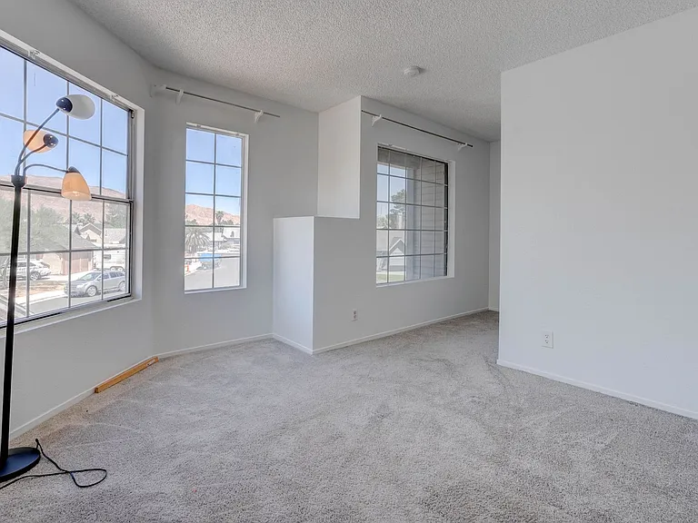 5519 Myron Cir — Photo 36