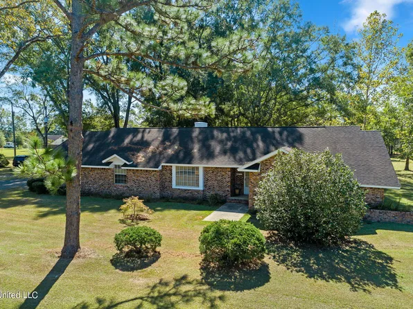 1276 Howell Tanner Chapel Rd, Lucedale, MS 39452