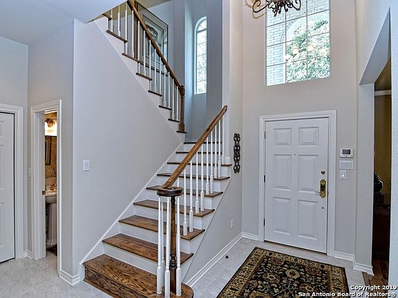 3rd image of 29427 Fairway Bluff Dr