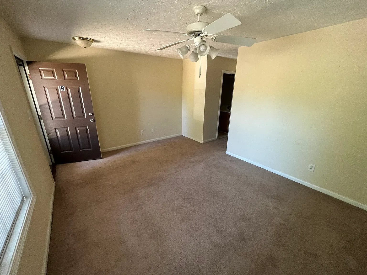 123 Wynnwood Drive - b — Photo 2