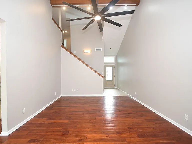 239 Malone St #B — Photo 4
