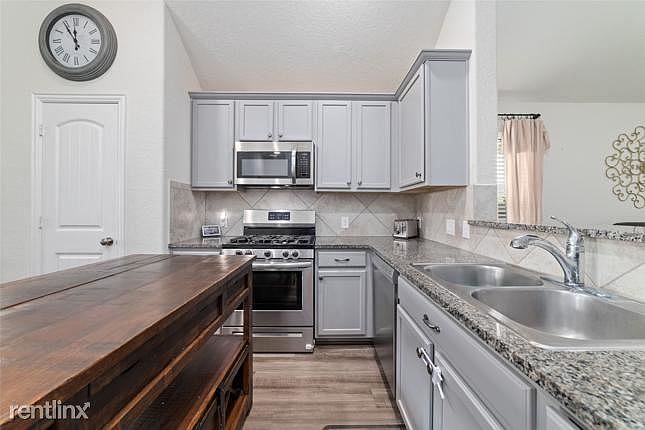 1st image of 6335R Shadowbrook Hollow Trl