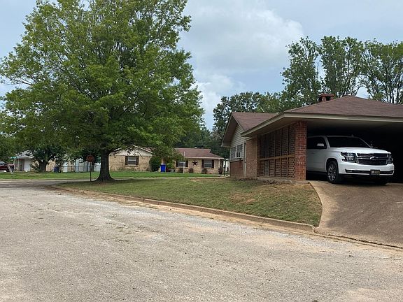 5th image of 205 Rolling Hills Dr