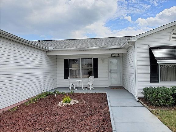 2nd image of 2556 Privada Dr