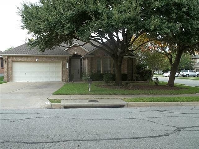 1st image of 17922 Holderness Ln