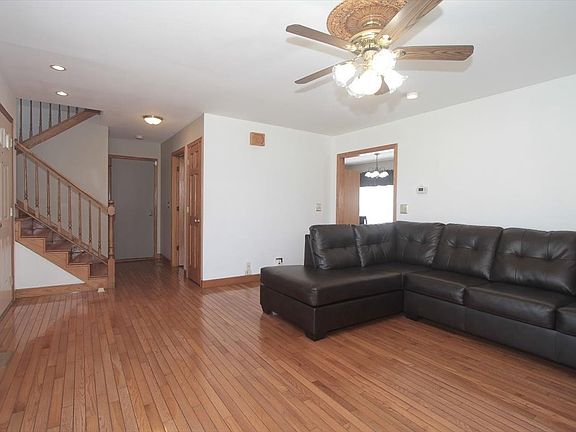 5th image of 1811 Cambridge Dr