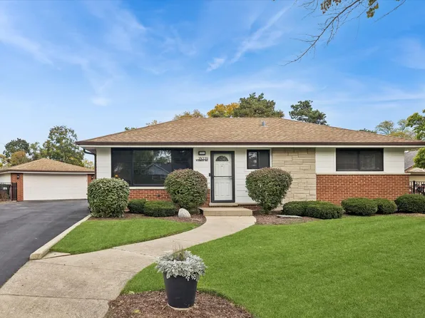 (undisclosed Address), Elmhurst, IL 60126