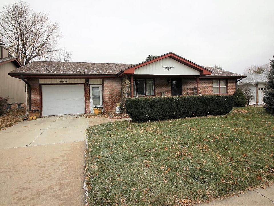 1st image of 1810 Montclair Dr