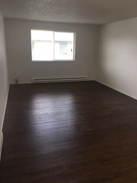 2223 Hawthorne Street Unit D ~ Excellent Ground Floor Unit — Photo 4