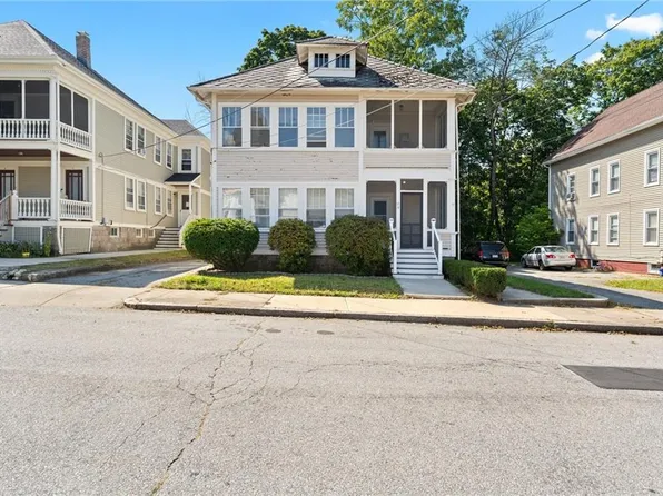 15 Alice Ave, Woonsocket, RI 02895