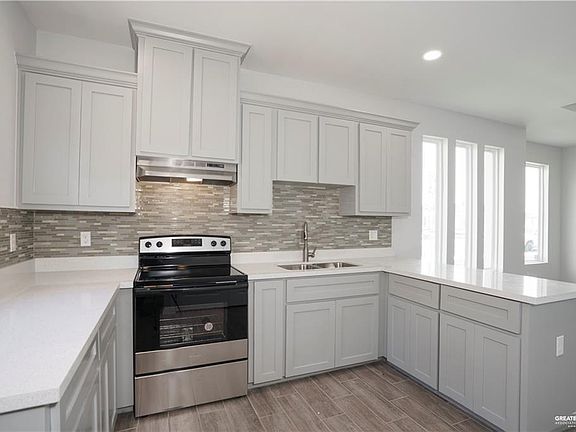 5th image of 5900 Puffin Ave #4