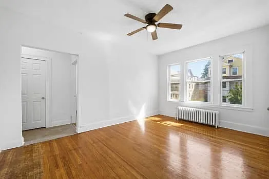 3 bed, 1100 sqft, $1,800 — Photo 3