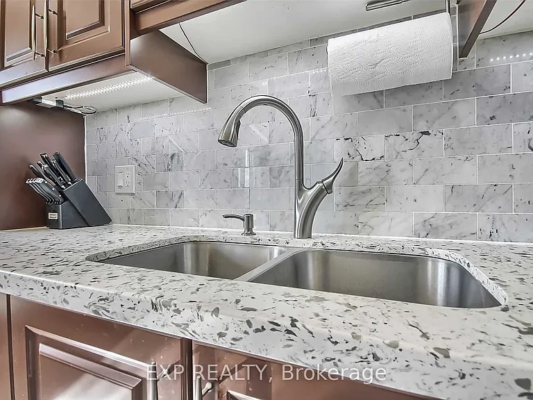35H View Green Cres #UPPER — Photo 11