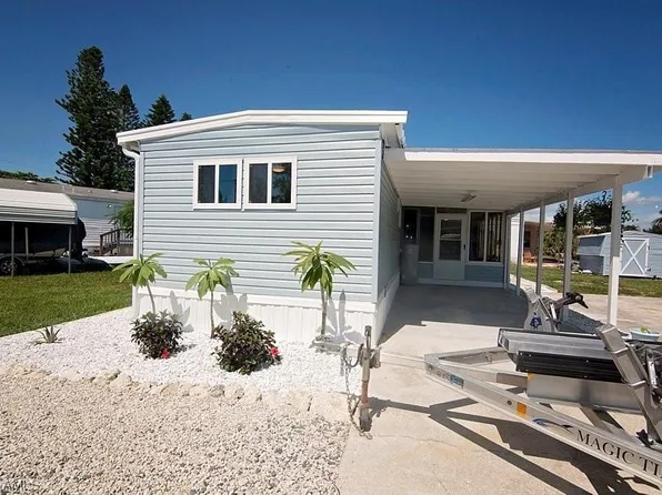 5157 Sandpiper Dr, Saint James City, FL 33956