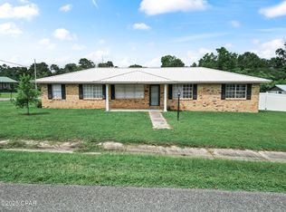 3572 Highway 69, Grand Ridge, FL 32442