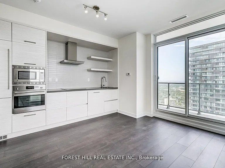 2221 Yonge St #5602 — Photo 15