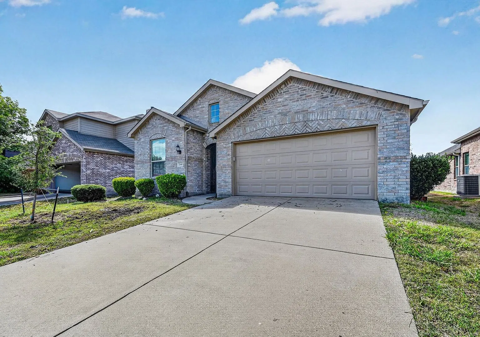 $500 Move-In Special! Beautiful 3 Bedroom 2 Bathroom Home in Forney! — Photo 2