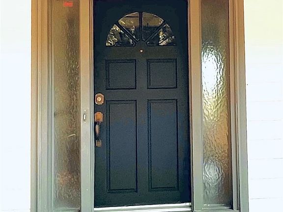 2nd image of 172 Golfview Dr N