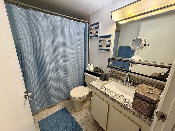 5th image of 2000 Springdale Boulevard #102