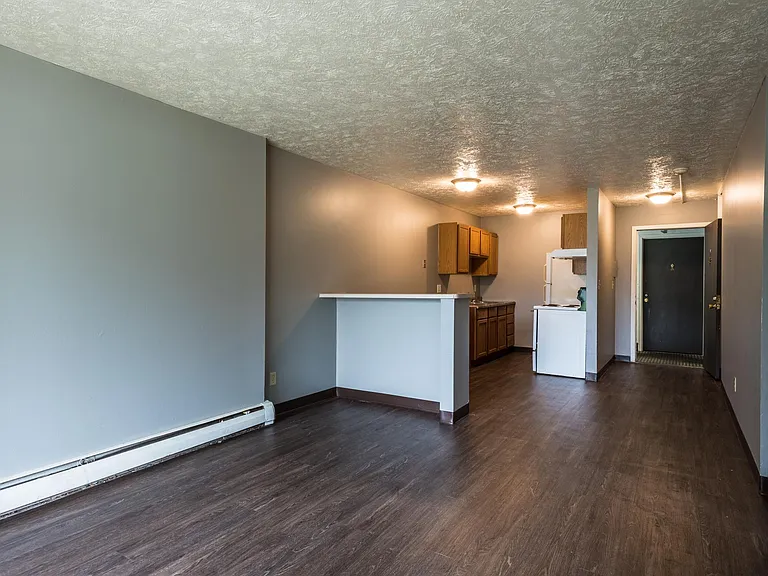 Brentwood Apartments: Two Bedroom Apartment