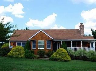 32 Daniel Bathon Dr, Elkton, MD 21921