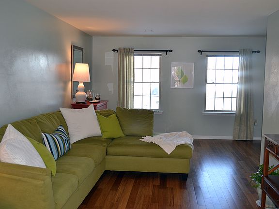 Living-Room-3_02022016
