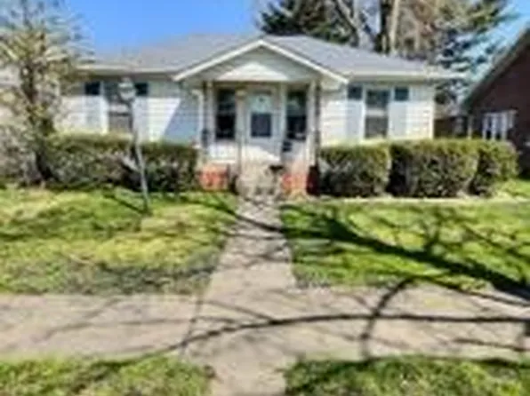 1025 Lincoln St, Hobart, IN 46342