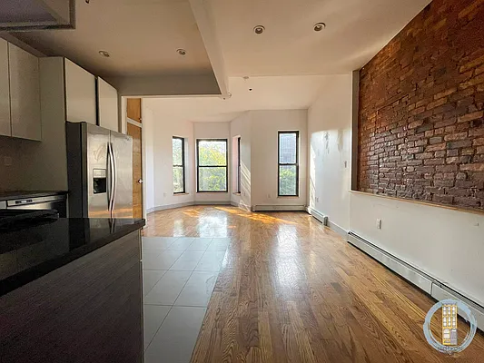 Rented by Brooklyn Rentals NYC | media 22