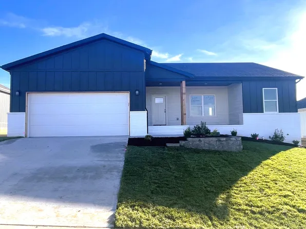 1684 E Charlton Street, Republic, MO 65738