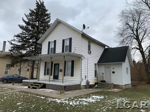611 College Ave, Adrian, MI 49221