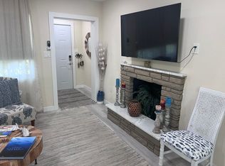 107 Palm Ave #A, Nokomis, FL 34275